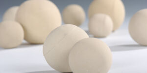Medium Density Alumina Balls 75